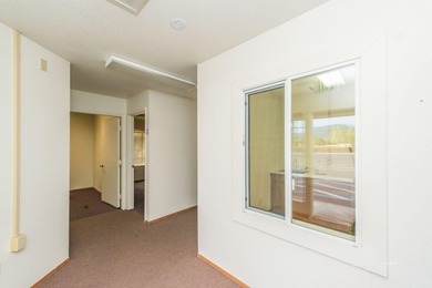 Excellent income-producing property with strong tenants already