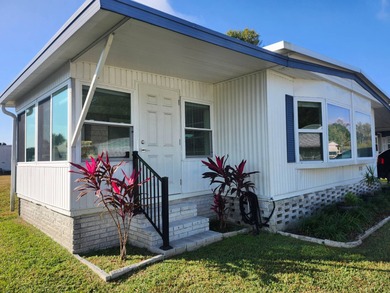 Made you look! This spectacular 2/2 open concept is ready for