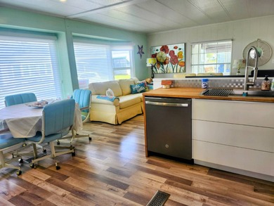 Made you look! This spectacular 2/2 open concept is ready for