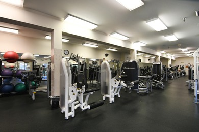 WASHER/DRYER INSIDE THE CONDOPresenting this meticulously