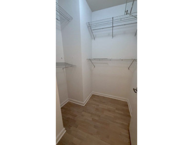 Ready to move-in, like new, one bedroom + den condo on 32nd