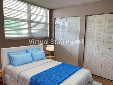 This is a great condo located in the well sort after community