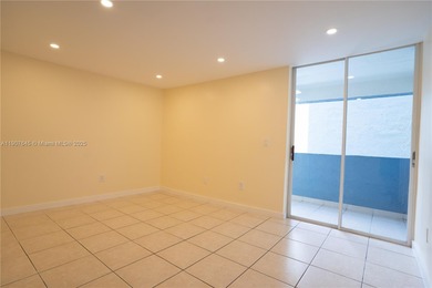 This 1 bedroom 1 bath condo offers a great opportunity for both