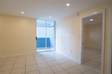 This 1 bedroom 1 bath condo offers a great opportunity for both