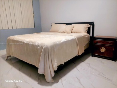 Beautifully renovated and fully furnished 1bd/1bath Unit. Resort