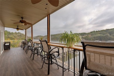 No Steps - Fully Furnished - Move-In Ready with remote lift for