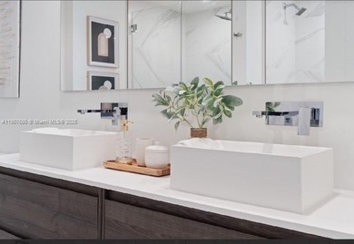 ELEGANT CONDO IN THE PRESTIGIOUS ENVY RESIDENCES. SPACIOUS OPEN