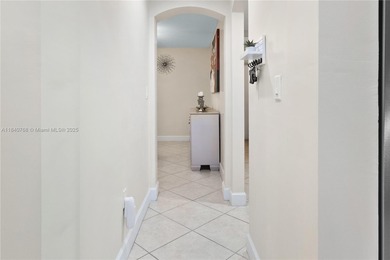 Welcome to this impeccable home !! located in a quiet