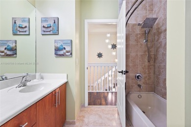 Welcome to this impeccable home !! located in a quiet