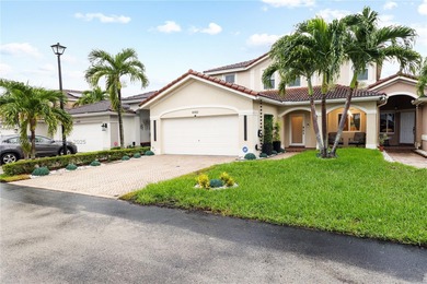 Welcome to this impeccable home !! located in a quiet