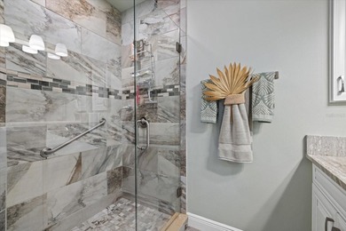 Welcome to Che Vista on Venice Island - a 2018 premier mid-rise