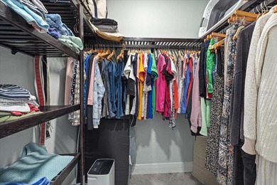 Welcome to Che Vista on Venice Island - a 2018 premier mid-rise