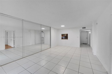 A move-in ready, charming, bright 2/2 with 975 sq ft with