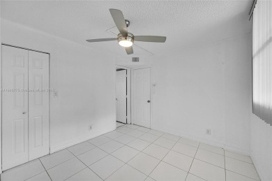 A move-in ready, charming, bright 2/2 with 975 sq ft with