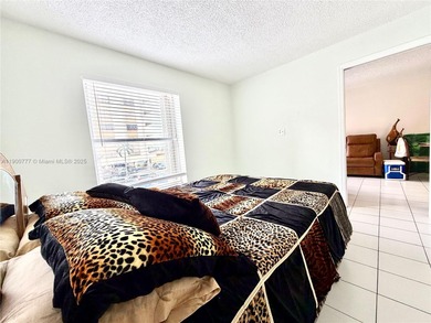 Welcome to this beautifully located condo in the heart of Miami!