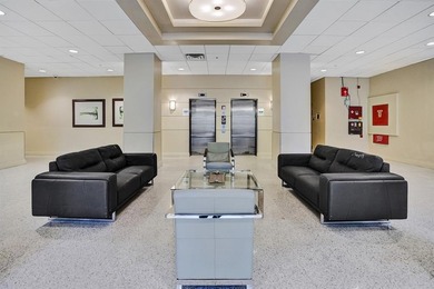 Totally updated unit at the fabulous Sian. 1 bedroom/1.5 bath