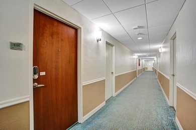 Totally updated unit at the fabulous Sian. 1 bedroom/1.5 bath