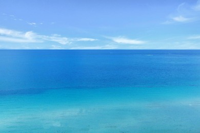 Beautyful Ocean front condo. Airy and spacious over 2000sf