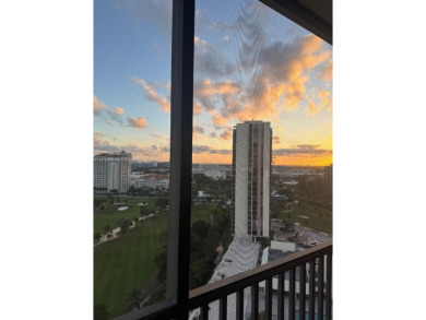 Beautiful condo a 1 bedroom and 1 and 1/2 Bathroom, tiled and