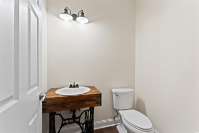 PLEASE NOTE: THIS LISTING IS FOR THE HOUSE SITTING ON ONE ACRE