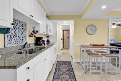 LAKEFRONT SUMMERHOUSE VILLA presents a Colorful, Casual