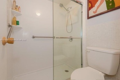 This stunning 2/1 condo, located near Westland Mall and local