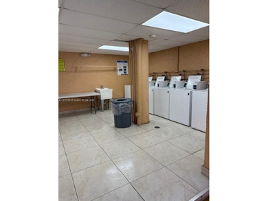 This stunning 2/1 condo, located near Westland Mall and local