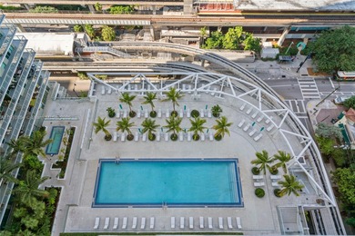 Bright and spacious 2-bed, 2-bath corner unit at Axis on