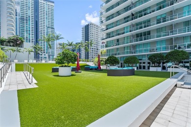 Bright and spacious 2-bed, 2-bath corner unit at Axis on