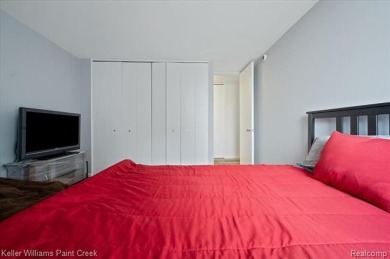 Wow! Stunning 18th-floor Condo with Breathtaking Water & City