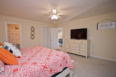 Rarely available OCEANFRONT condo in the gated Queens Court