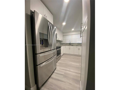 Spacious 2 bedroom, 2 bath condo offering, 1,192 sq ft