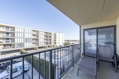 PRICE DROP!!!NEVER RENTED!!!STOP...LOOK NO FURTHER....Welcome to