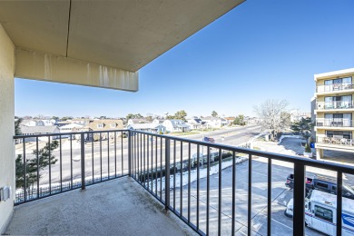 PRICE DROP!!!NEVER RENTED!!!STOP...LOOK NO FURTHER....Welcome to