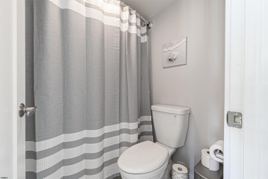 PRICE DROP!!!NEVER RENTED!!!STOP...LOOK NO FURTHER....Welcome to