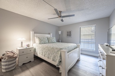 PRICE DROP!!!NEVER RENTED!!!STOP...LOOK NO FURTHER....Welcome to