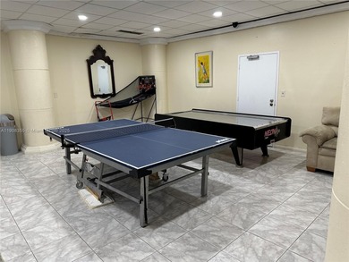 Spacious and bright.  Beachfront building. Stunning intracoastal