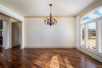 Custom-built Lake Tuscaloosa estate with 7,981 sq. ft. on 1.40