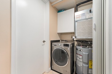 Beautiful 2 bedroom/ 2 bathroom unit that has beencompletely