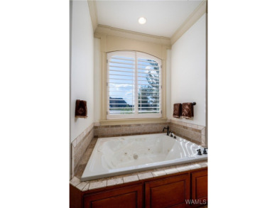 Custom-built Lake Tuscaloosa estate with 7,981 sq. ft. on 1.40