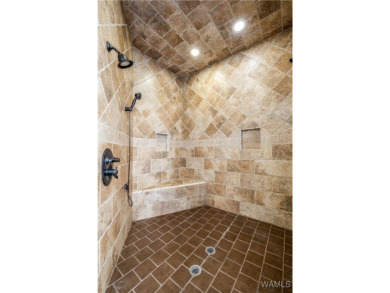 Custom-built Lake Tuscaloosa estate with 7,981 sq. ft. on 1.40