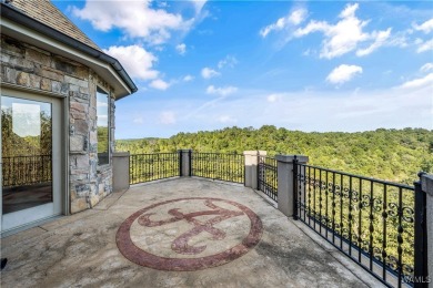 Custom-built Lake Tuscaloosa estate with 7,981 sq. ft. on 1.40