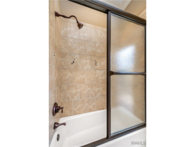 Custom-built Lake Tuscaloosa estate with 7,981 sq. ft. on 1.40