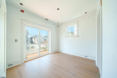 This stunning duplex, located in the desirable Ocean City, NJ