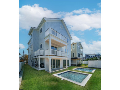 This stunning duplex, located in the desirable Ocean City, NJ