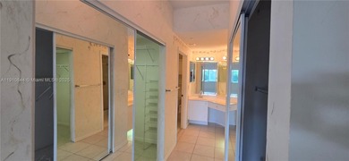 Welcome to Southampton Condominiums at King's Point -- a highly