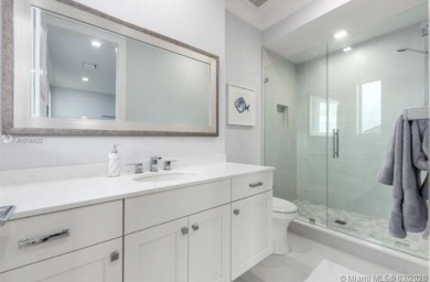 Discover an OCEANFRONT PARADISE ON S. Hutchison Island - 3