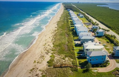 Discover an OCEANFRONT PARADISE ON S. Hutchison Island - 3