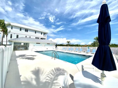 Discover an OCEANFRONT PARADISE ON S. Hutchison Island - 3