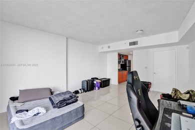 Spectacular 40th Studio in Opera Tower with the best view in